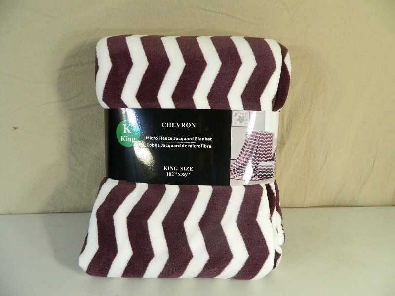 New King Sized Chevron Super Soft Blanket