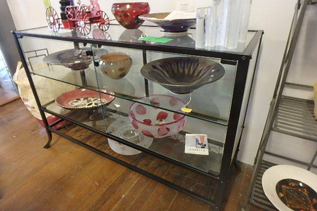 Low Glass Display Case