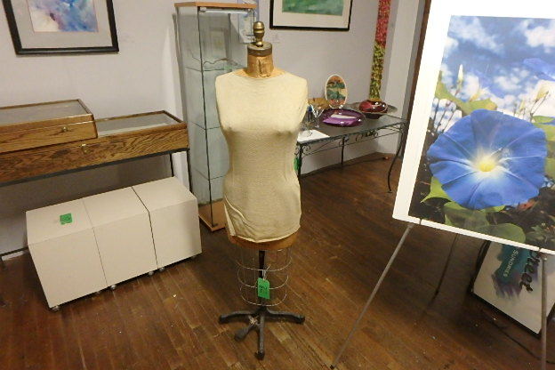 Antique Dress FormManequin