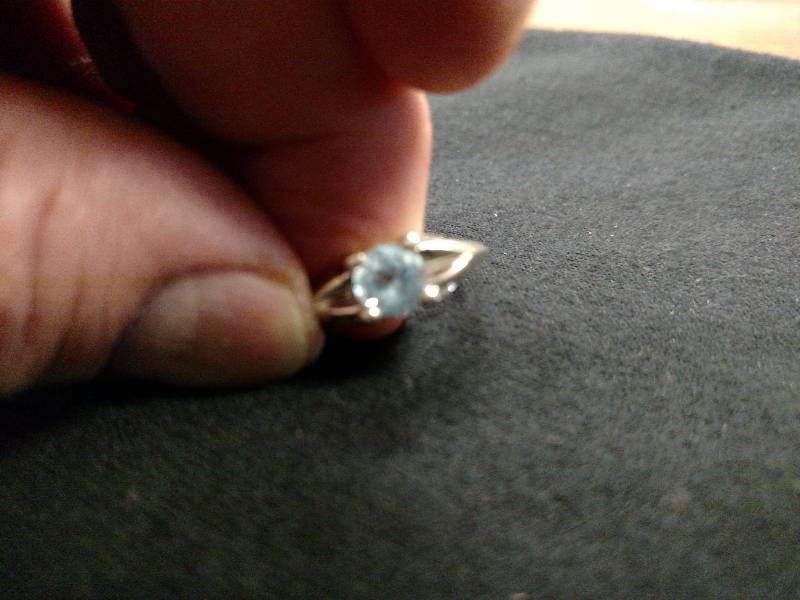 Sterling Silver Ladies Ring...