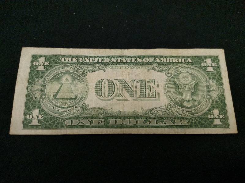 1935 A One Dollar Silver Certificat...