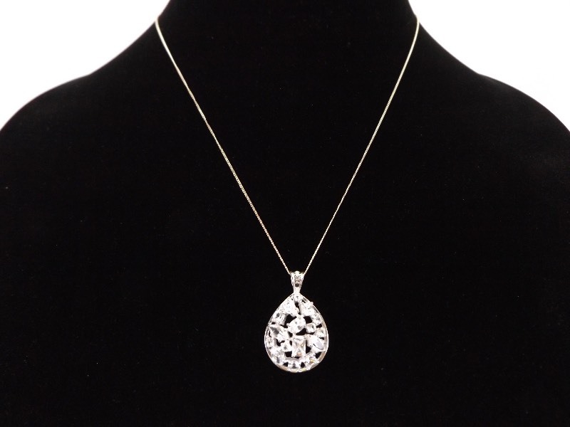 lot 6 image: .925 Sterling Silver Necklace and Swarovski Crystal Gumdrop Pendant 
