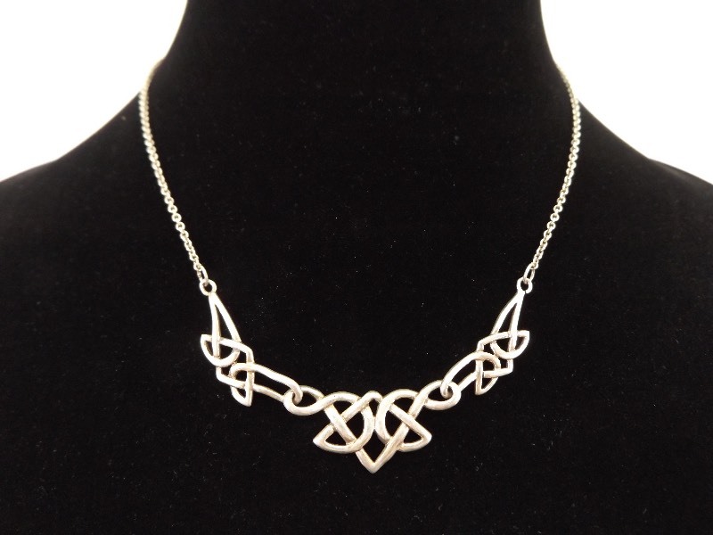 lot 12 image: .925 Sterling Silver Celtic Knot One piece Necklace
