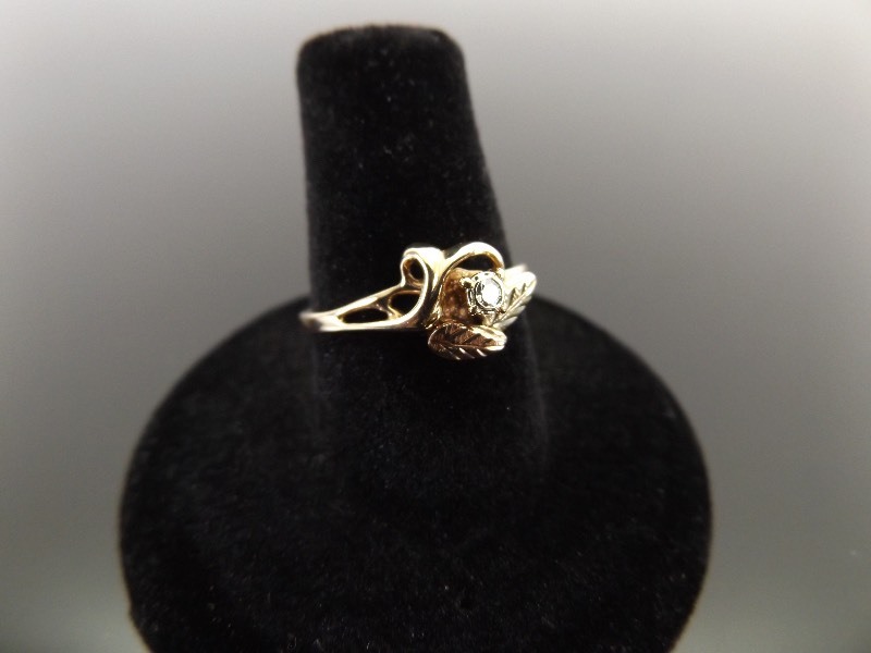 lot 17 image: 10k Yellow Gold and Diamond Black Hills Ring Size 7