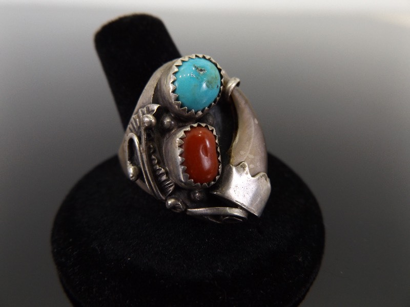 lot 19 image: .925 Sterling Silver Southwest Style Ring Size 11