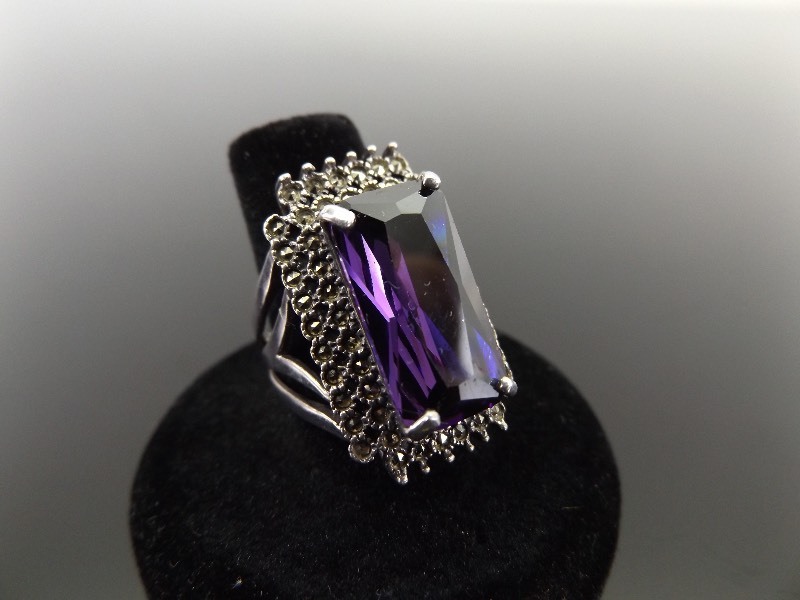 lot 22 image: .925 Sterling Silver Amethyst Marcasite Cocktail Ring Size 7.25