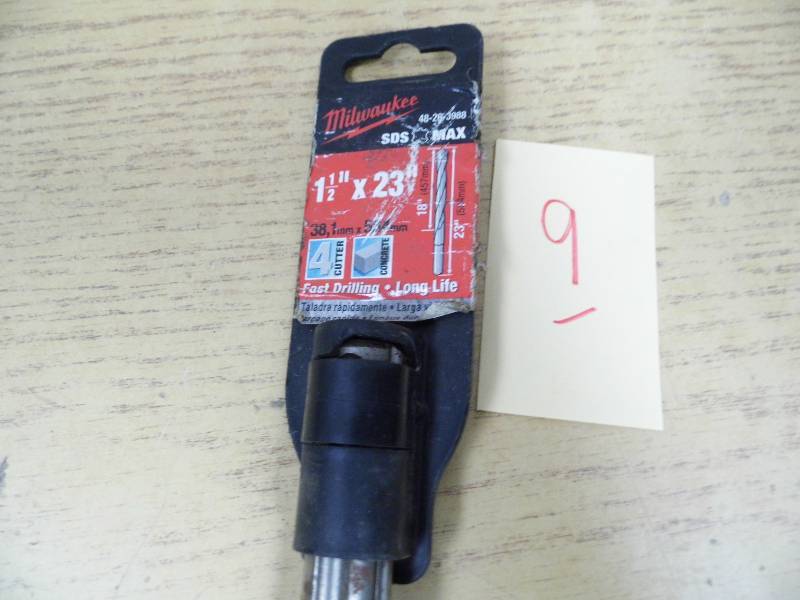 lot 9 image: Drill Bit