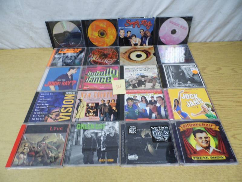 lot 21 image: Assorted CDs