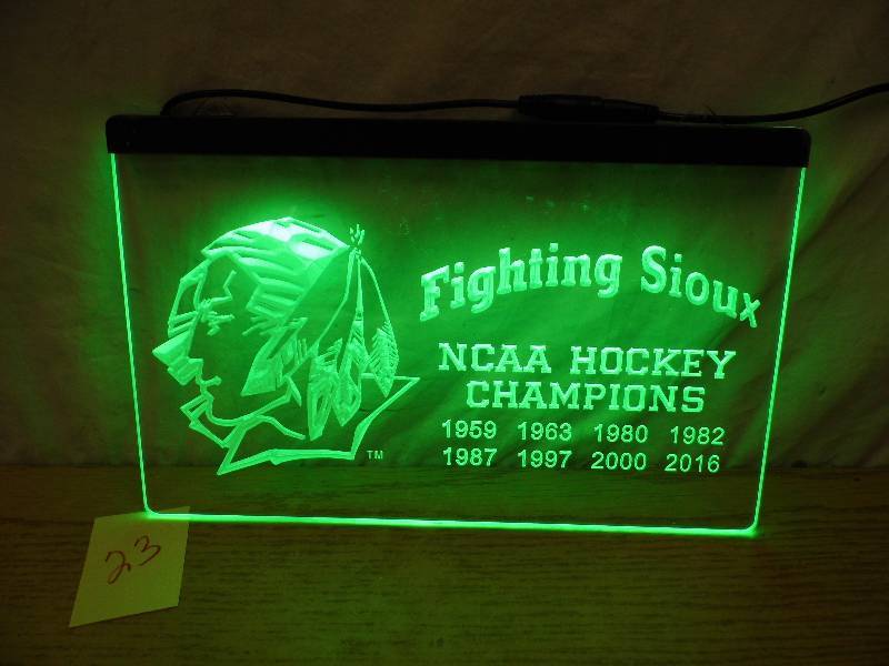 lot 23 image: Fighting Sioux Lighted Sign