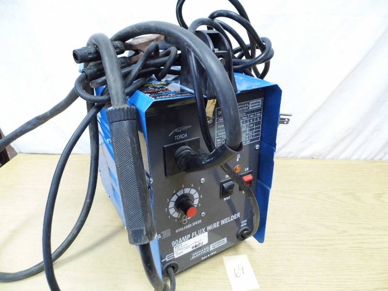 lot 69 image: Chicago Electric Flex Welder