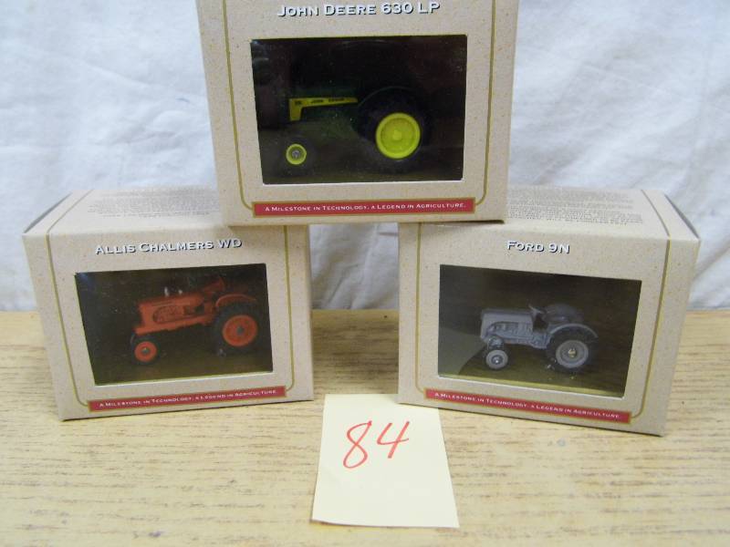 lot 84 image: Ertl Tractors