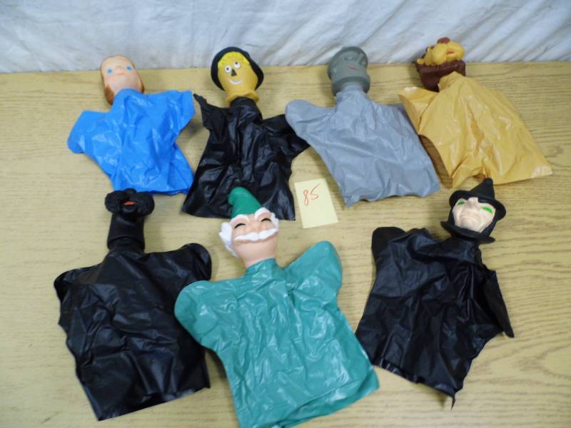 lot 85 image: Oz Puppets