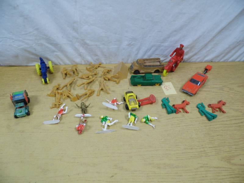 lot 88 image: Rubber Toys