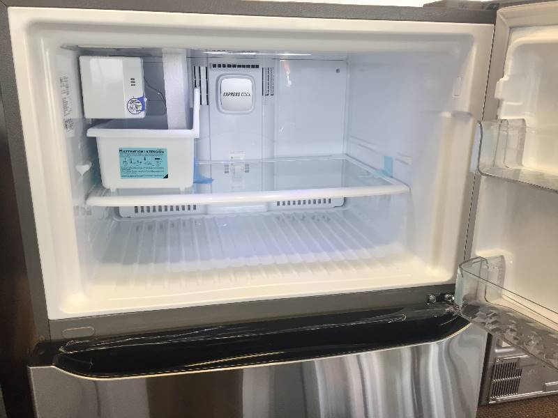 BRAND NEW SCRATCH & DENT LG 23.8 cu. ft. Top Freezer Refrigerator in Stainless Steel--MODEL#LTCS24223S