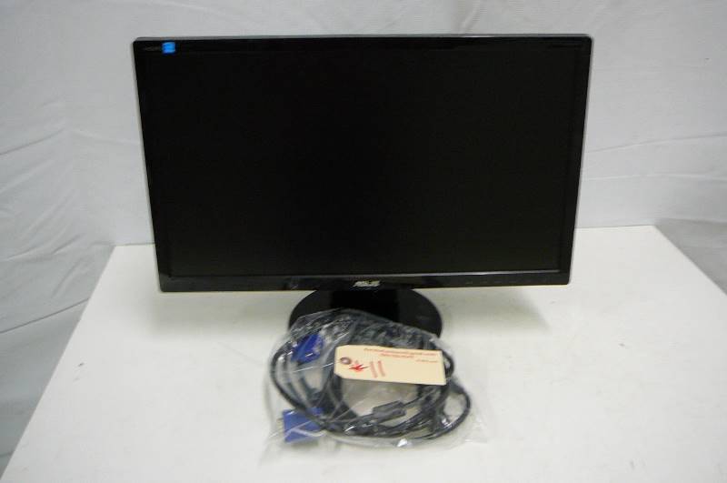 lot 11 image: LCD Computer Monitor