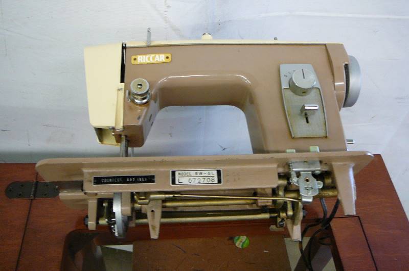 Vintage Riccar Sewing Machine Consignment Auction 589 K Bid
