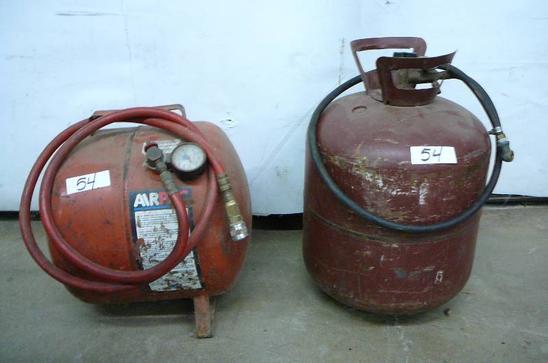 lot 54 image: 2 Air Tanks