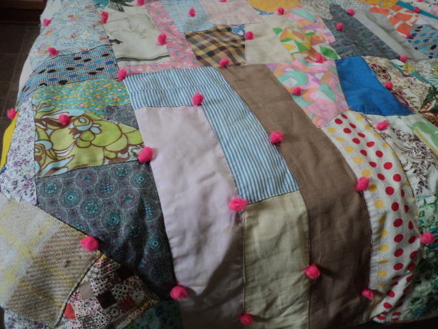 machine stitched patch work quilt -...