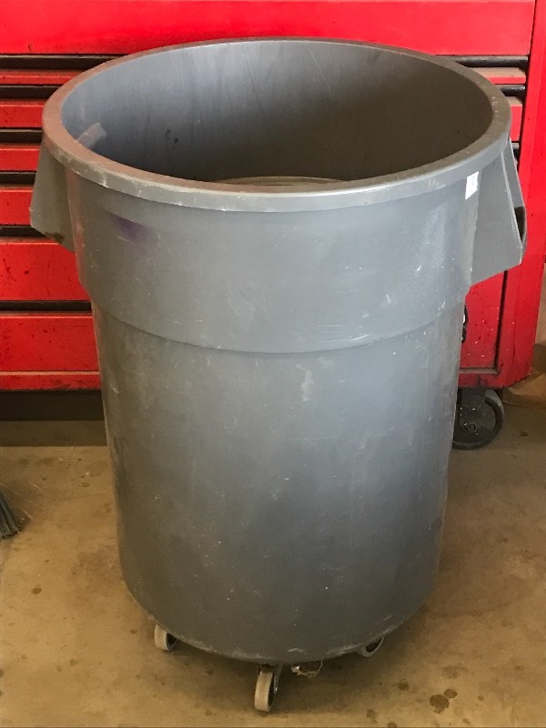 lot 2 image: 55-Gallon Trash Barrel On Wheels, G...