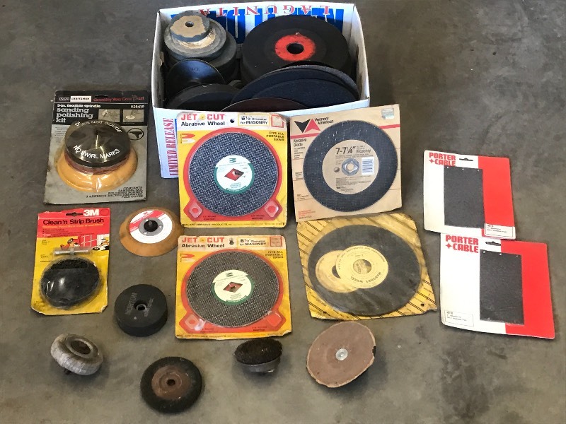 lot 32 image: Box Full Of Assorted Abrasive Whee...