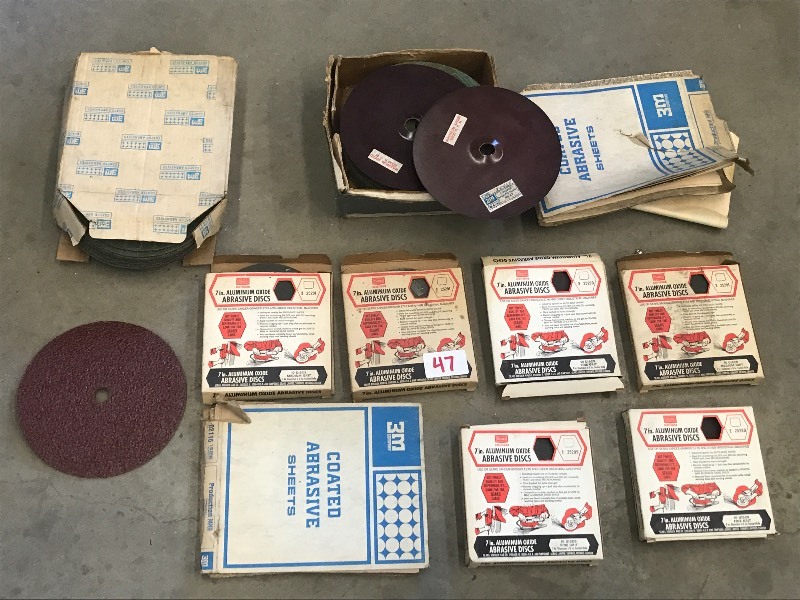 lot 47 image: Lot Of Assorted Sanding Sheets, Dis...