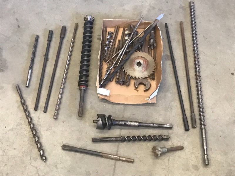 lot 49 image: Flat Of Assorted Drill & Auger Bits...