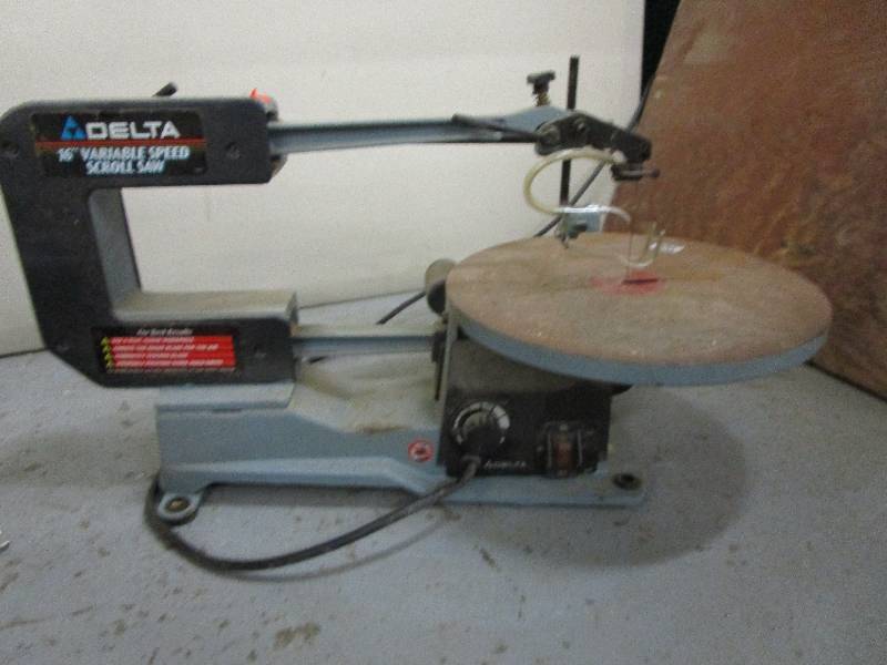 Delta 16 variable speed scroll Saw-works