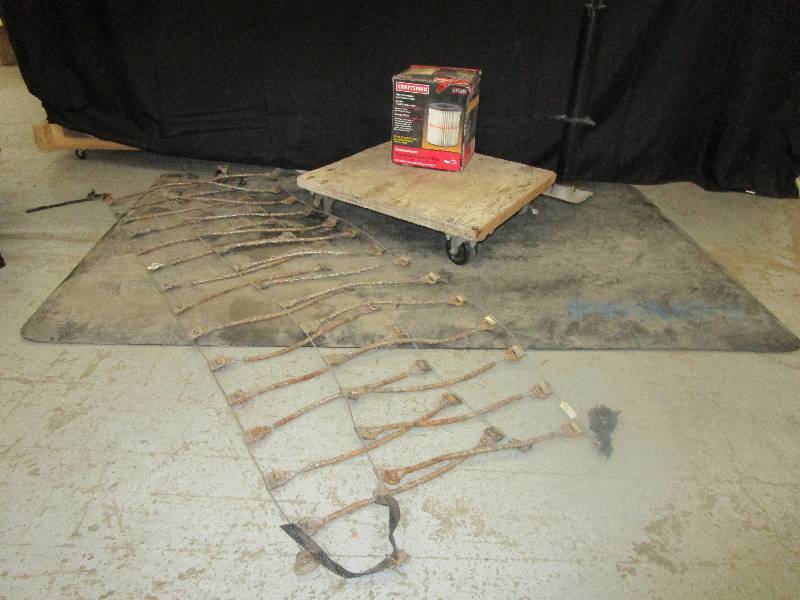 Trailer Jack, 5x3 Very Padded Work Matt (PHILLIPS), 53to58 adjustable tire chains , Craftsman filte and 18x20 cart with Coasters