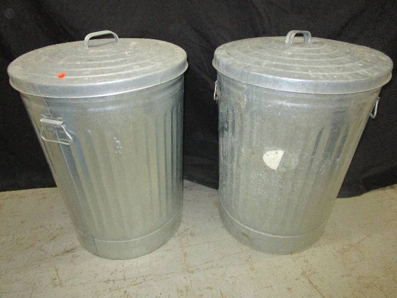 2 Large garbage cans with covers