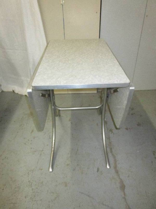 60-70s Retro Table