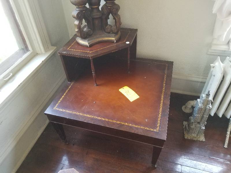 Corner Table