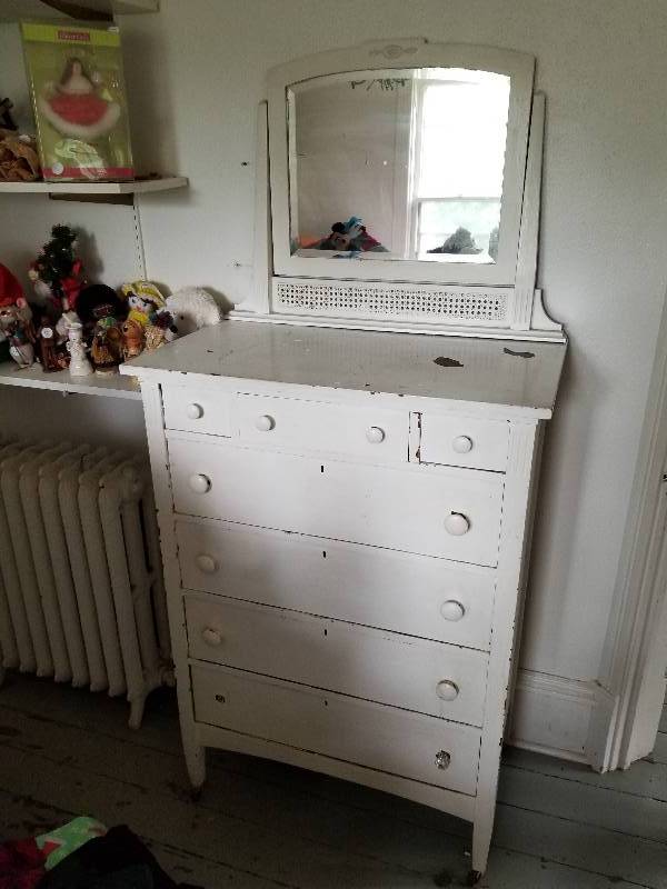 2 Dressers&nbsp