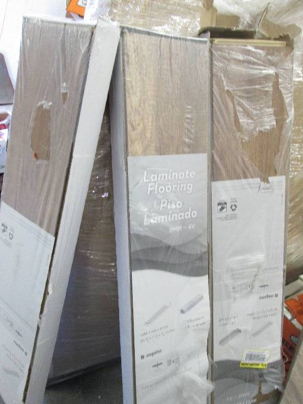 3 Cases- 1 open Home Decorators Col...