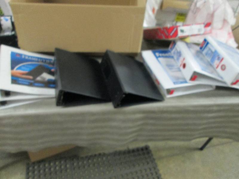 2 Presentation Binders, 2 wilson Jo...