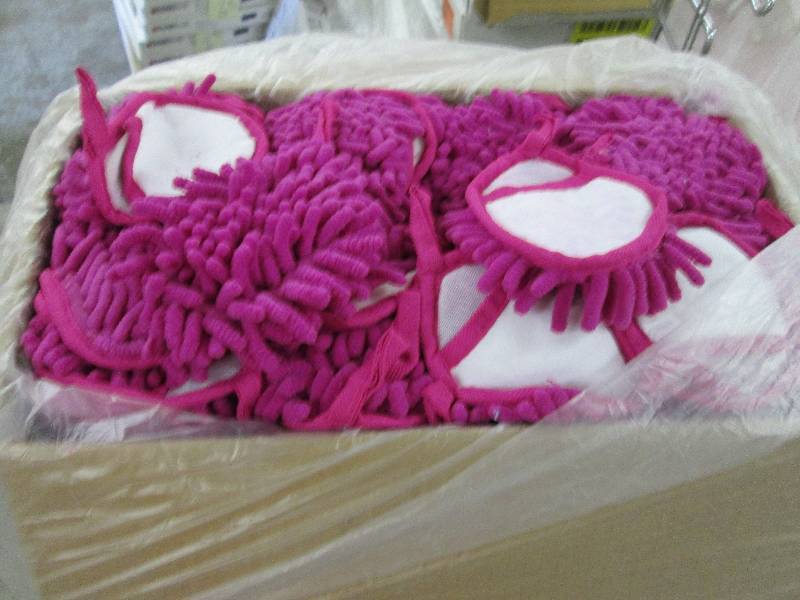Case of 200 Pink Fizzy Fuzzy Duster...