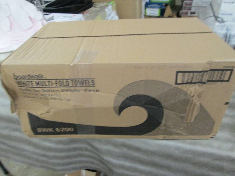 BWK6200 - Boardwalk Multifold Paper...