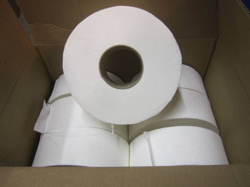 lot 44 image: Box of 7 Jumbo Rolls of Toilet Tiss...