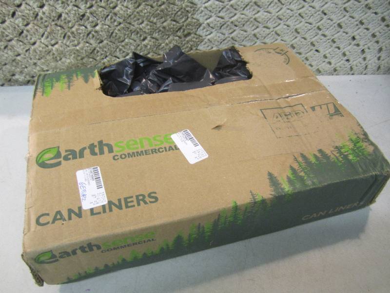 lot 52 image: Case of 100 Can Liners 31-33 Gallon...