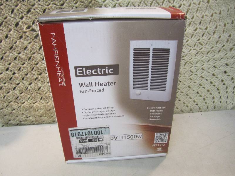 lot 82 image: Fahrenheat 1,500-Watt Small Room Wa...
