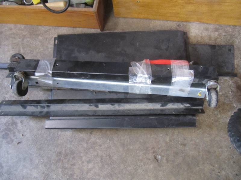 lot 108 image: Rolling Metal Cart Needs to be asse...
