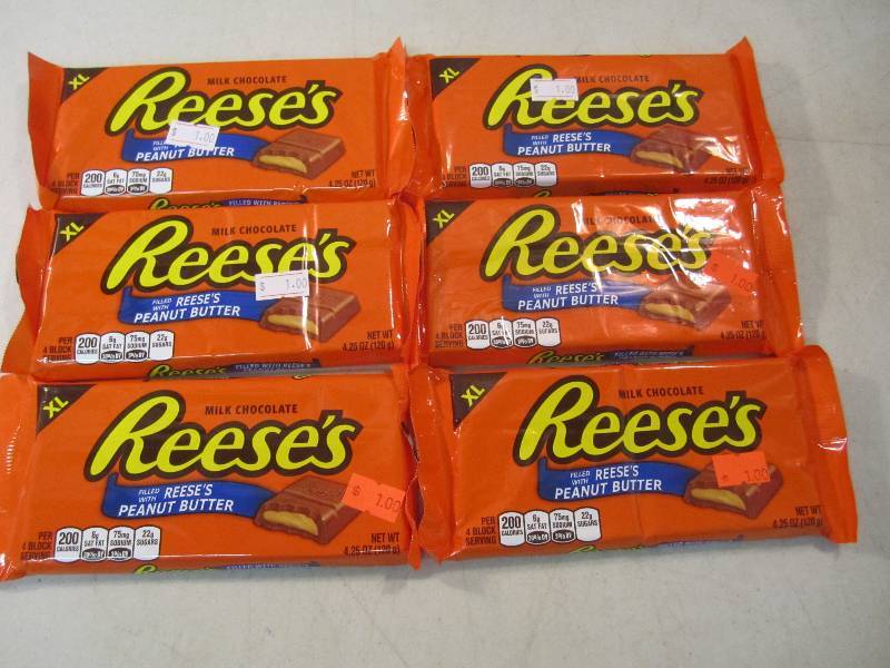 lot 144 image: 6 XL Reeses Peanut Butter Filled Ca...