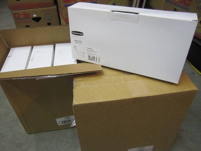 lot 166 image: 2 Cases of Rubbermaid Unbreakable W...