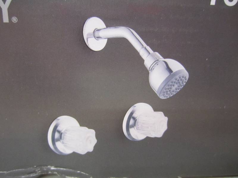 lot 186 image: Glacier Bay Chrome Aragon Shower Se...