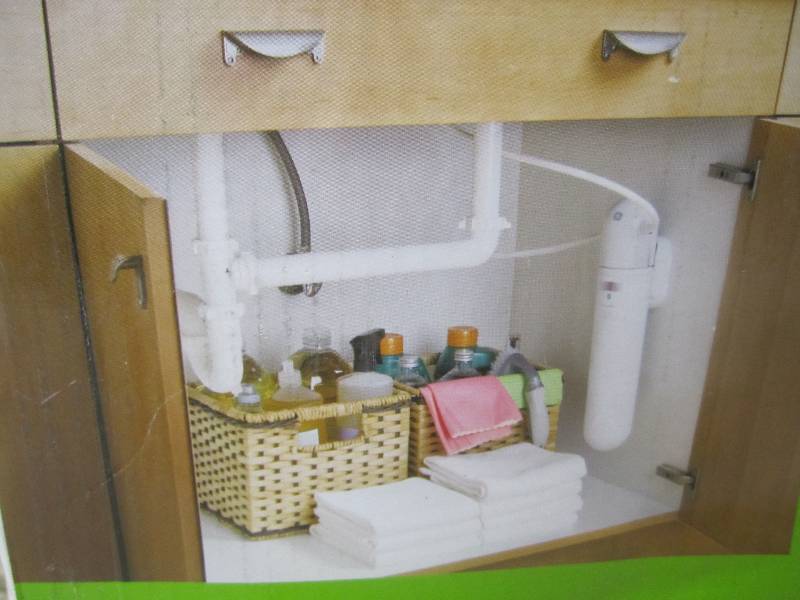 lot 193 image: GE Kitchen or Bath Water Filtration...