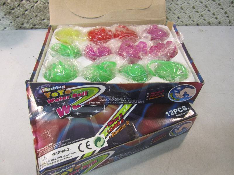 lot 209 image: Lot of 24 Yo Yo Water Balls 2 boxes...