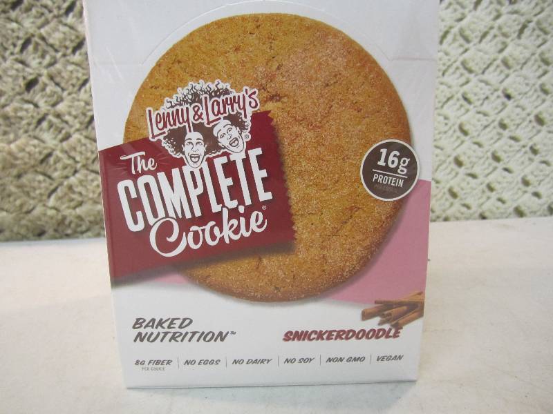 lot 270 image: Box of 12 Large Snickerdoodle Cooki...