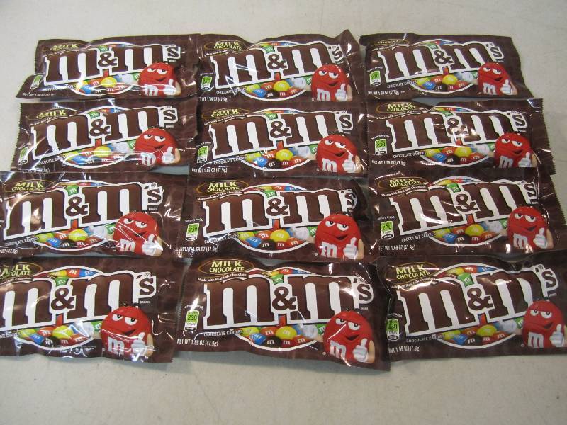 lot 275 image: 12 Bags of M&Ms Best by Nov 2018  ...