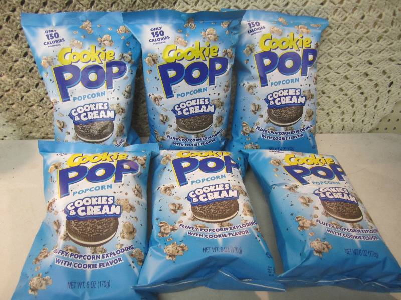 lot 287 image: 6 Big Bags of Cookie Pop Popcorn Co...