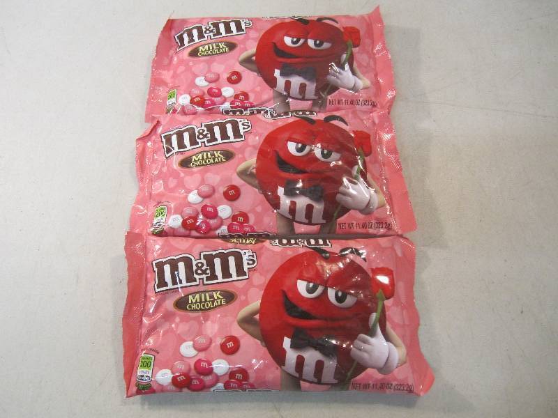 lot 290 image: 3 Big Bags of M&Ms Best by Sep 201...