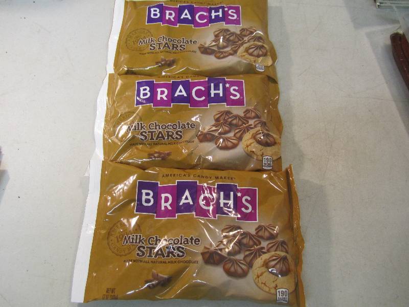 lot 292 image: 3 Bags of Brachs Milk Chocolate Sta...